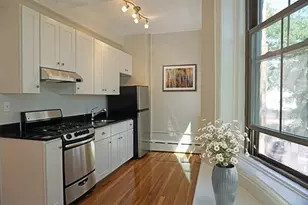 102 Willow St, Cambridge, MA 02141 - Photo 2