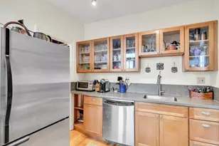 321 Tappan St, Brookline, MA 02445 - Photo 16