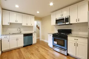3 St James Pl, Boston, MA 02119 - Photo 2