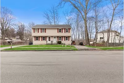 38 Twin Brooks Cir #38, Haverhill, MA 01835 - Photo 2