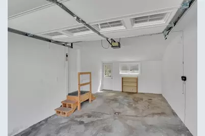 2401 Wilbraham Rd, Springfield, MA 01129 - Photo 28