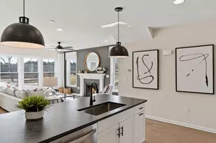 21 Emerald Run, Shrewsbury, MA 01545 - Photo 4