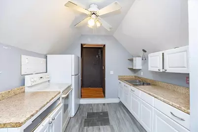 10 Green St, Leominster, MA 01453 - Photo 18