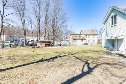 10 Green St, Leominster, MA 01453 - Photo 26