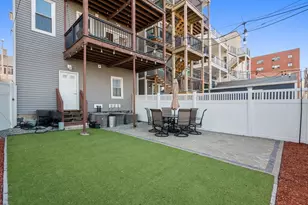 364 Meridian St, Boston, MA 02128 - Photo 18