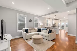 364 Meridian St, Boston, MA 02128 - Photo 6