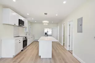 6 Kimball St, Haverhill, MA 01830 - Photo 4