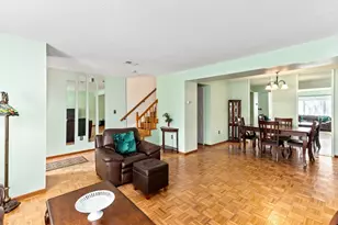 127 Greenbrook Dr, Stoughton, MA 02072 - Photo 8