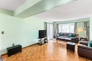 127 Greenbrook Dr, Stoughton, MA 02072 - Photo 12