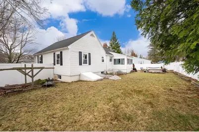 481 Upham St, Melrose, MA 02176 - Photo 2