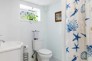 481 Upham St, Melrose, MA 02176 - Photo 28