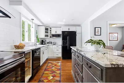 481 Upham St, Melrose, MA 02176 - Photo 8