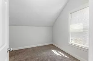 1690 N Main St, Fall River, MA 02720 - Photo 16