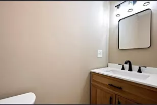 5 Monmouth St, Boston, MA 02128 - Photo 6