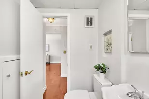 123 Sewall Ave, Brookline, MA 02446 - Photo 12