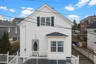 31 Sachem St, Fall River, MA 02724 - Photo 2
