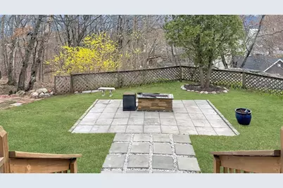 35-35B Beachview Ave, Malden, MA 02148 - Photo 30