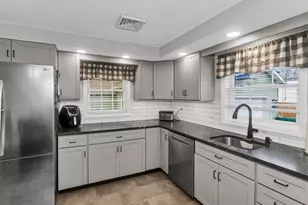 405 New Ludlow Rd, Chicopee, MA 01020 - Photo 14