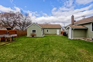 405 New Ludlow Rd, Chicopee, MA 01020 - Photo 4