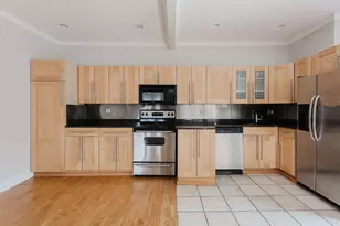 6 Cushing St, Waltham, MA 02453 - Photo 8