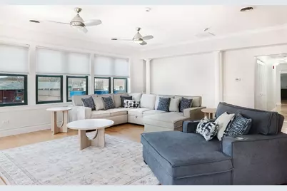 6 Cushing St #1, Waltham, MA 02453 - Photo 2