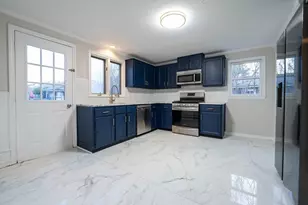 1138 Sassaquin Ave, New Bedford, MA 02745 - Photo 12