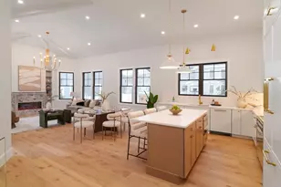712 Watertown St, Newton, MA 02460 - Photo 8
