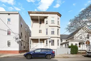 22 Elm St, Lynn, MA 01905 - Photo 12