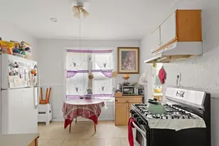 22 Elm St, Lynn, MA 01905 - Photo 4