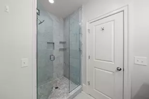 858 E 2nd St, Boston, MA 02127 - Photo 16