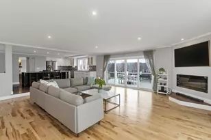 916 S East St, Amherst, MA 01002 - Photo 16