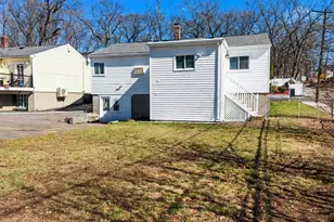 42 Brockton St, Boston, MA 02126 - Photo 24