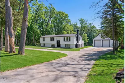 35 Hartford Ave, Bellingham, MA 02019 - Photo 1