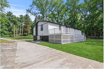 35 Hartford Ave, Bellingham, MA 02019 - Photo 28