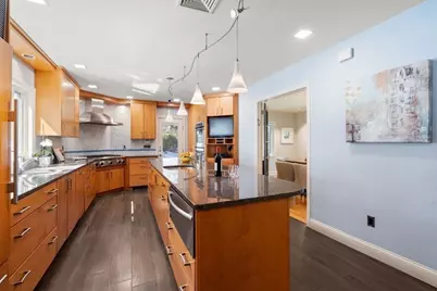 52 Clinton, Brookline, MA 02445 - Photo 10