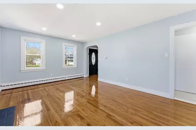 21 Wrona St, Springfield, MA 01151 - Photo 16