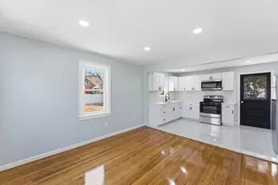 21 Wrona St, Springfield, MA 01151 - Photo 10