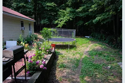 10 Bates Hl, Sturbridge, MA 01518 - Photo 10