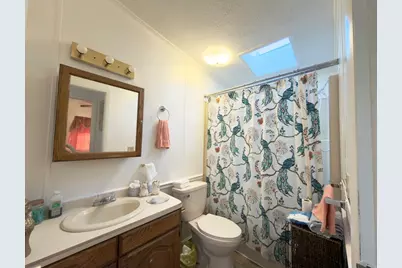 16 Mobile Home Way, Springfield, MA 01119 - Photo 6