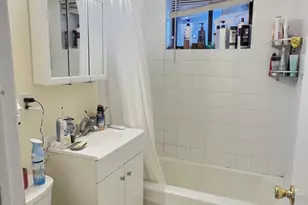 1039 Commonwealth Ave, Boston, MA 02215 - Photo 6