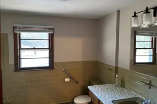 1252 East St, Ludlow, MA 01056 - Photo 10