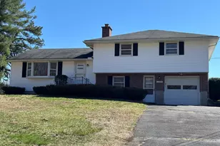 1252 East St, Ludlow, MA 01056 - Photo 2