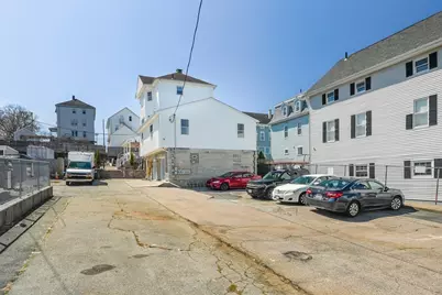 471-473 Division St, Fall River, MA 02721 - Photo 2