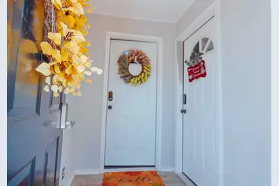 140 Pinehurst Ave, Swansea, MA 02777 - Photo 8