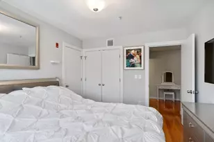 7 Lark Dr, Boston, MA 02126 - Photo 16
