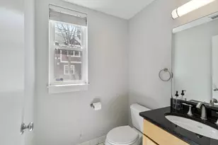 7 Lark Dr, Boston, MA 02126 - Photo 12