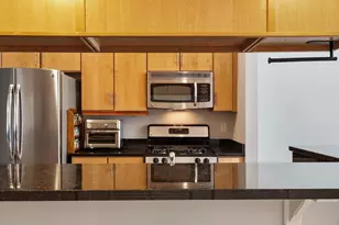 7 Lark Dr, Boston, MA 02126 - Photo 10