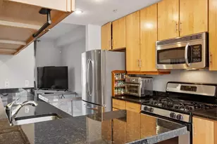 7 Lark Dr, Boston, MA 02126 - Photo 8