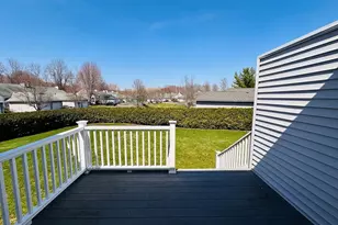 138 Brookfield Ln, Agawam, MA 01001 - Photo 28