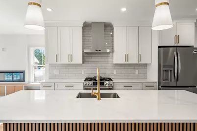 6-8 South #1, Stoneham, MA 02180 - Photo 4